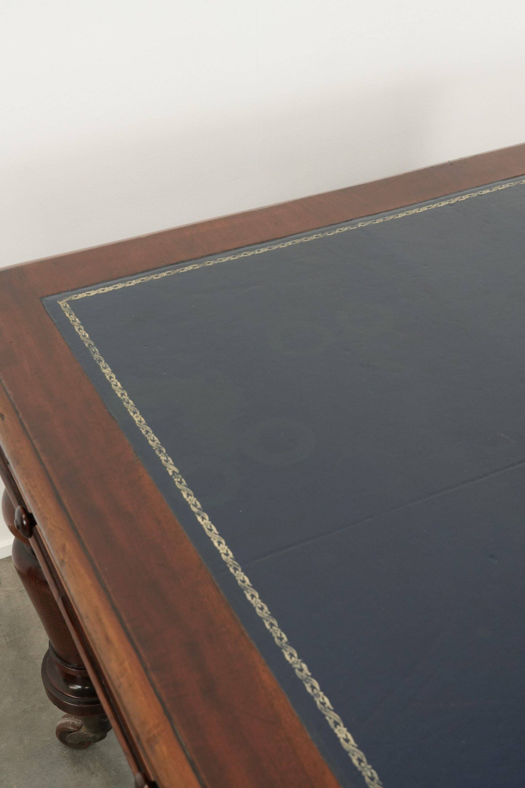 Antique English library table / writing table / desk from the 19th century