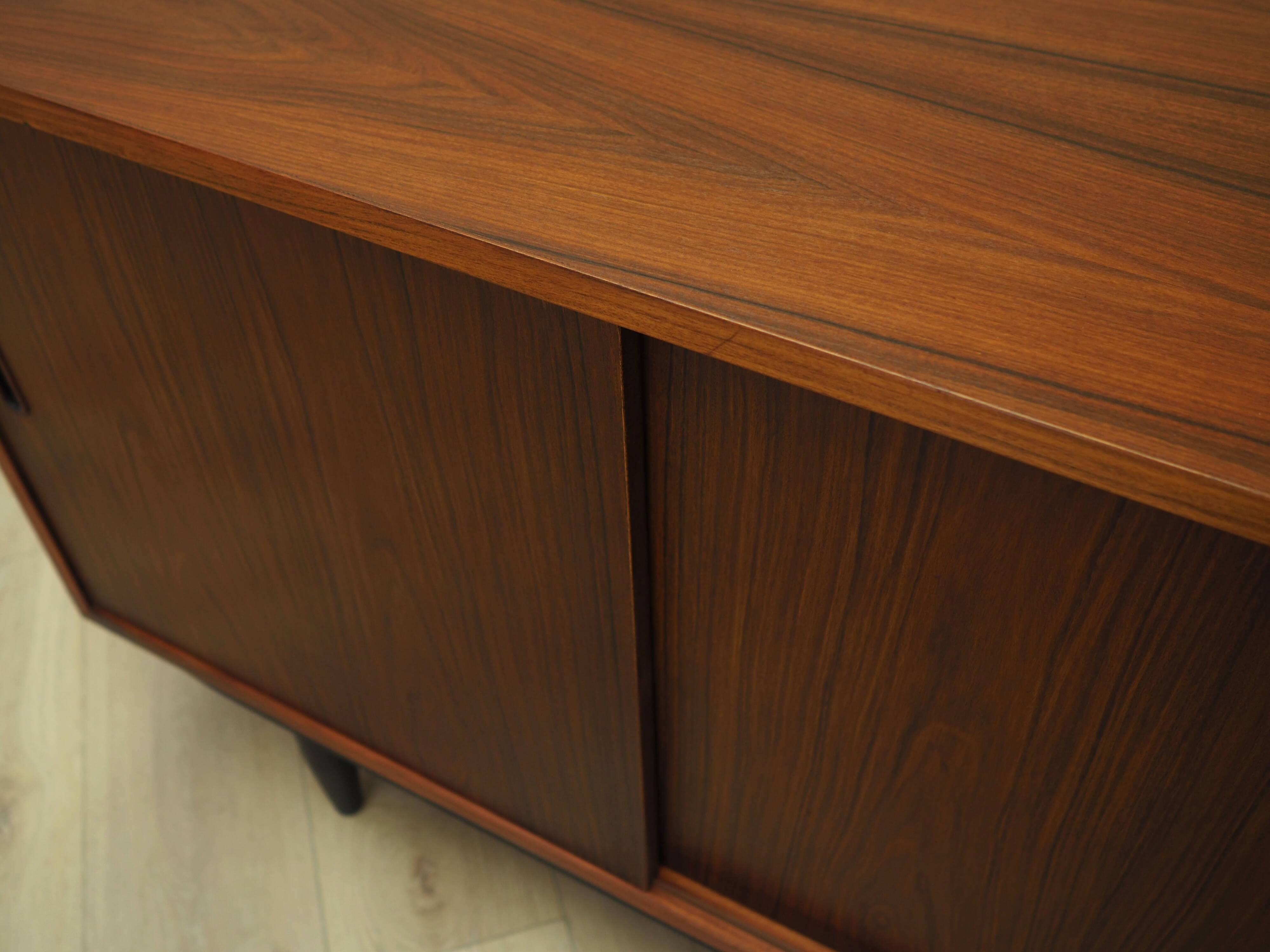 Rosewood cabinet, Danish design, 1970s, manufacture: Hundevad