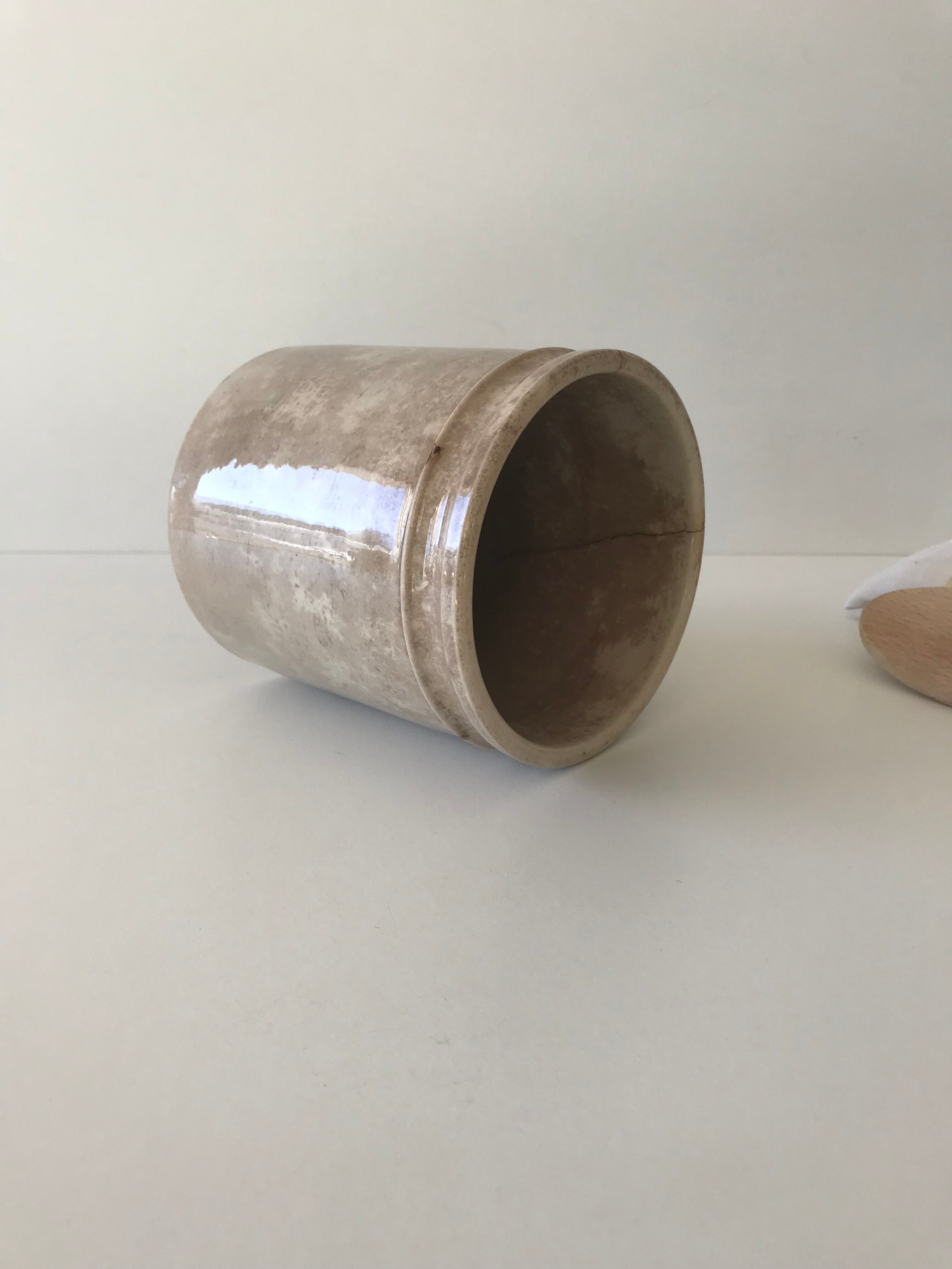 Badonviller earthenware pot