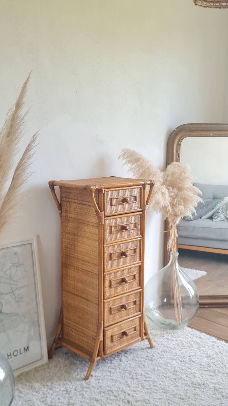 Rattan chest of drawers from the 1970s.