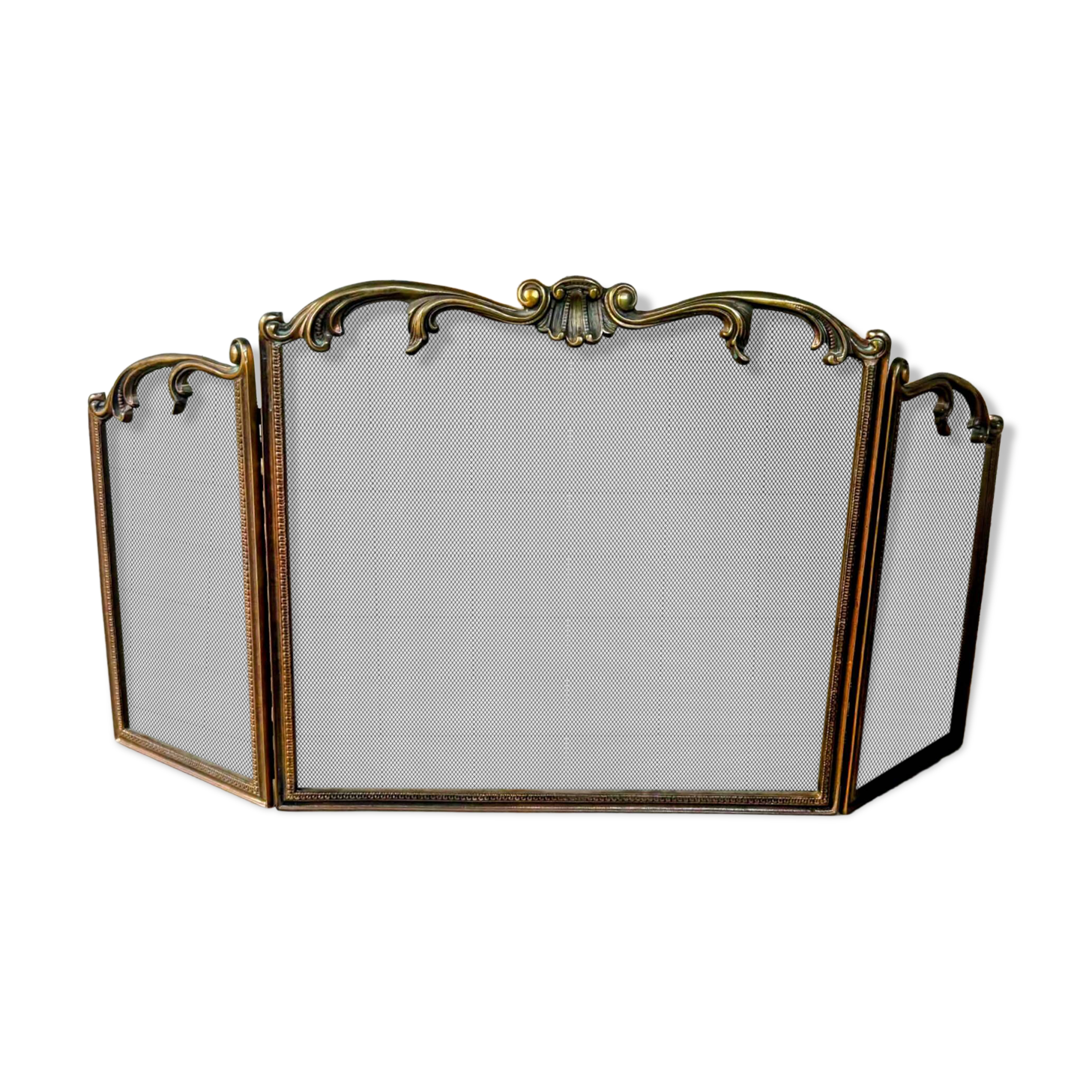 Brass fireplace screen in Louis XV style