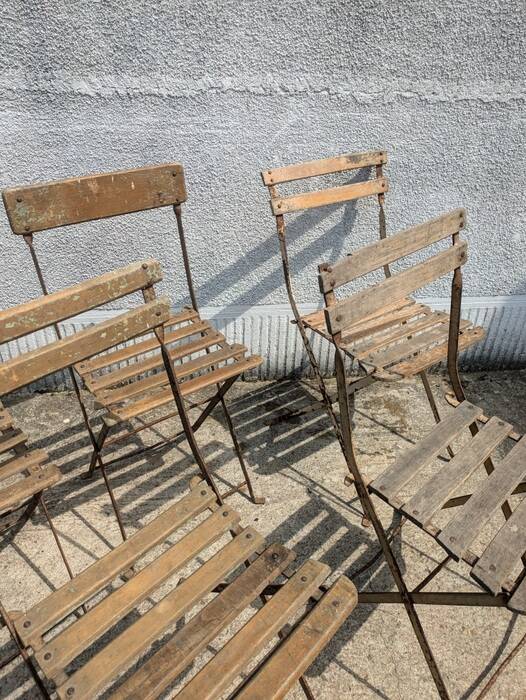 Set of folding garden chairs