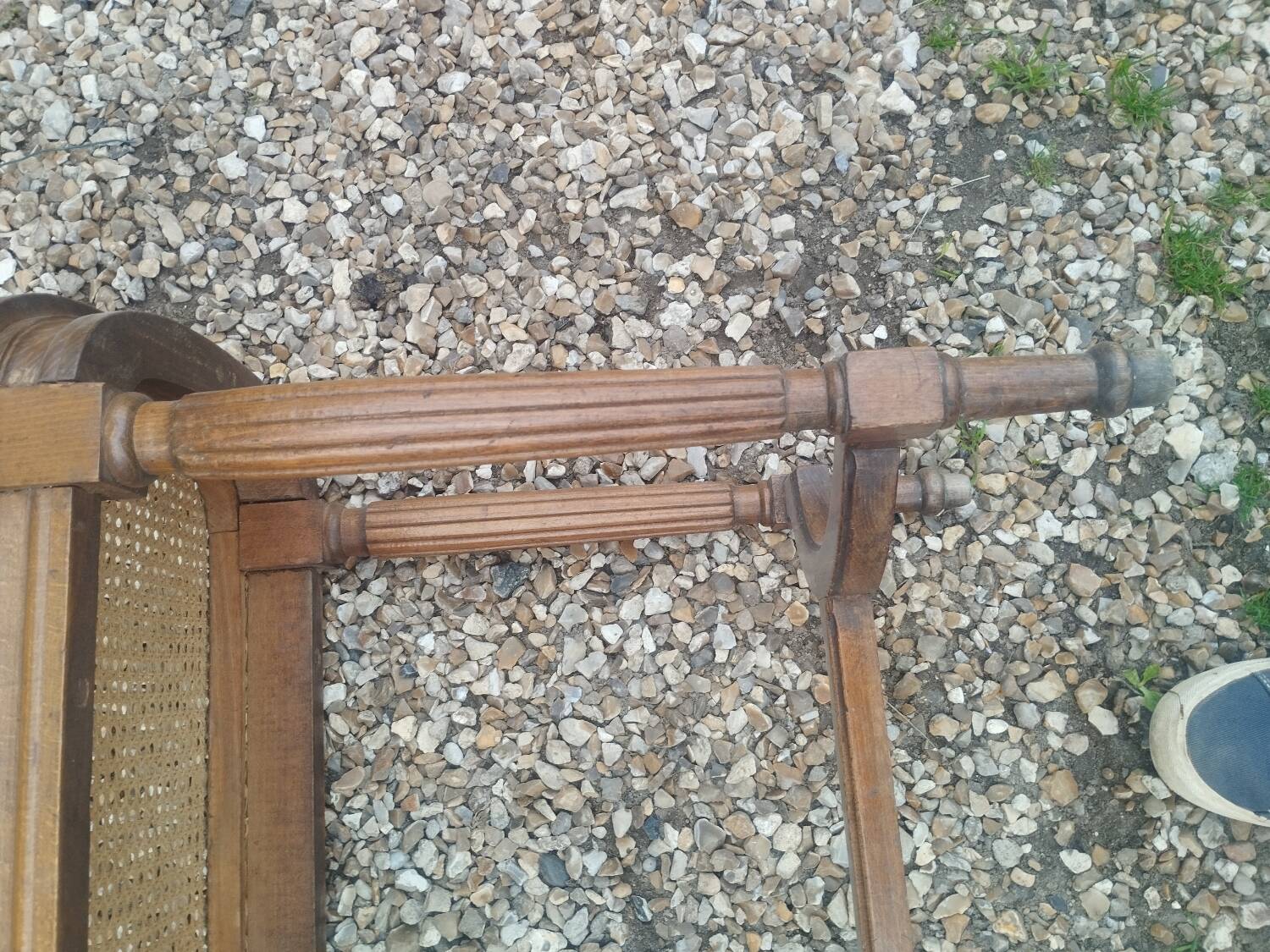 Antique piano bench in Louis XVI style.