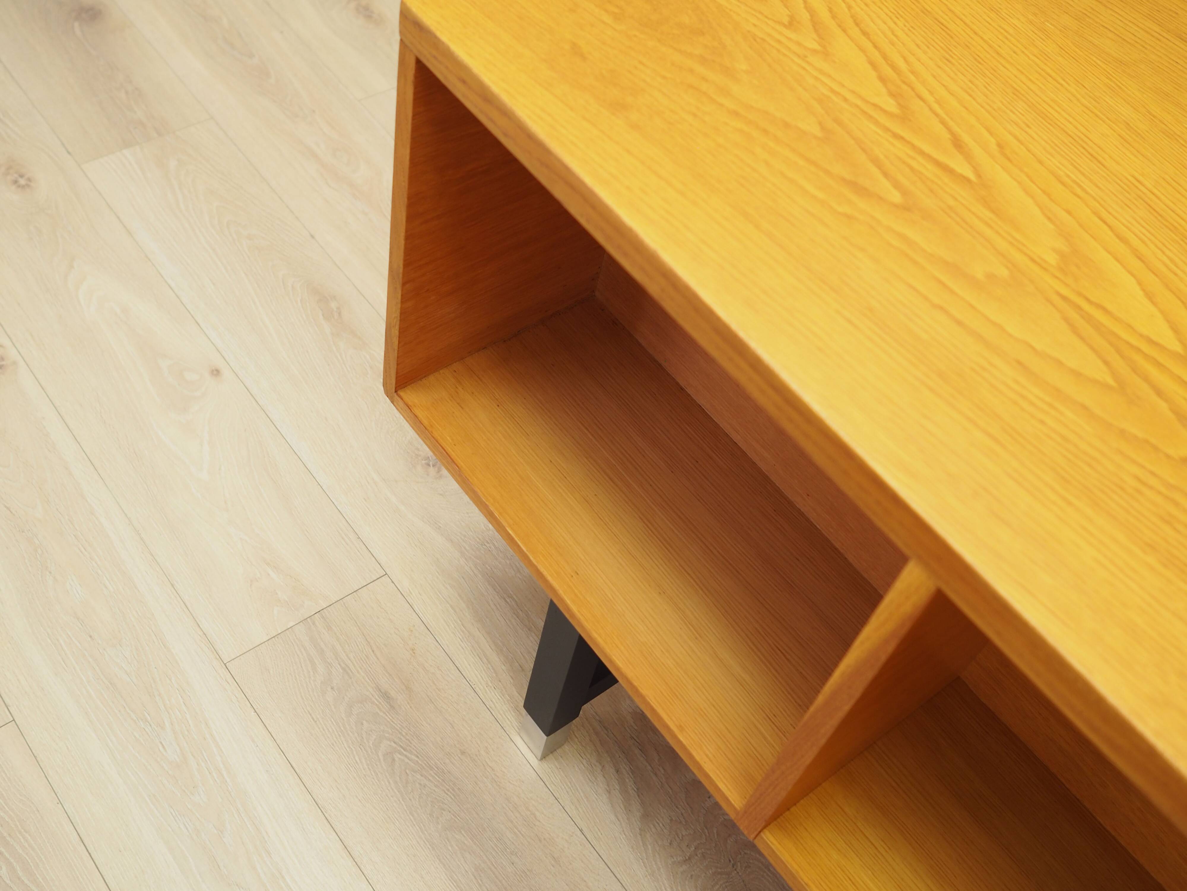 Ash desk, Danish design, 1970s, manufacturer: Eigil Petersens Møbelfabrik