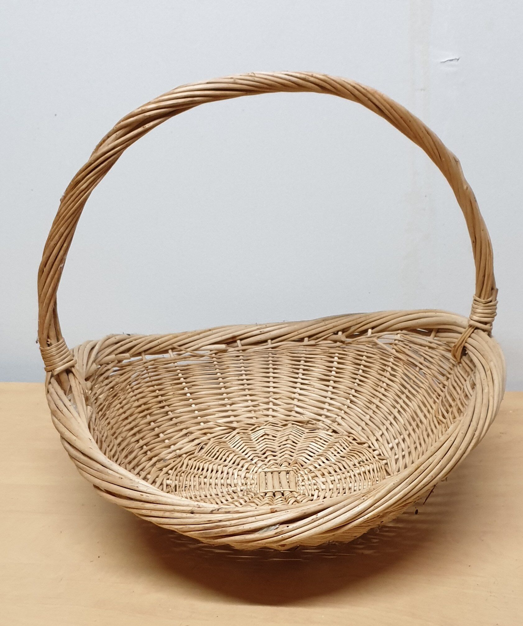 Wicker basket
