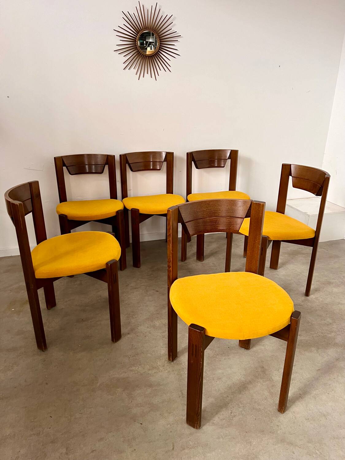 Set of 6 Scandinavian style chairs Girsberger 70s vintage solid wood mustard yellow