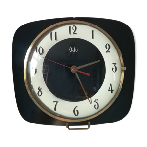 horloge moderniste Odo