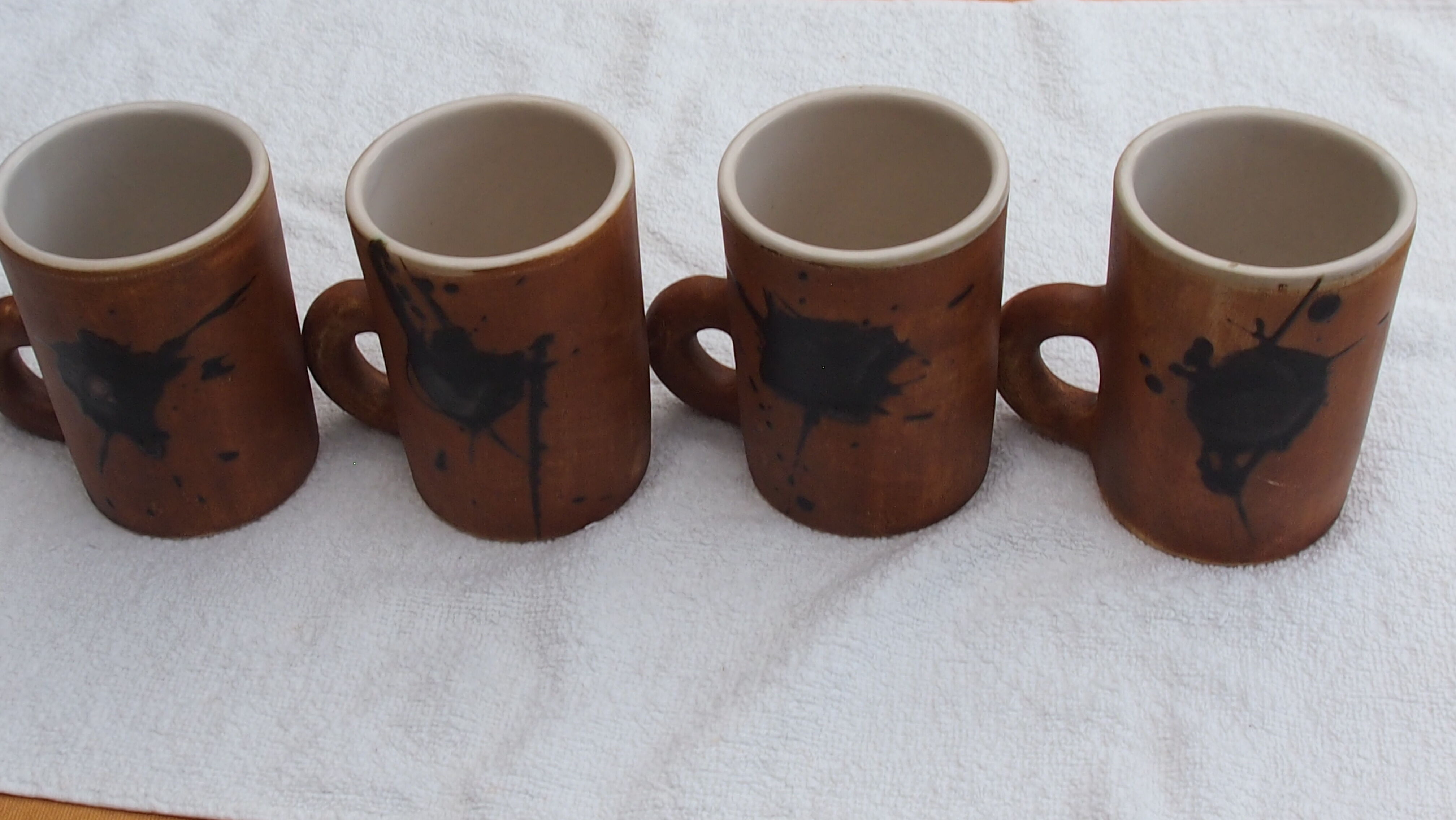 Mugs pottery of the dove