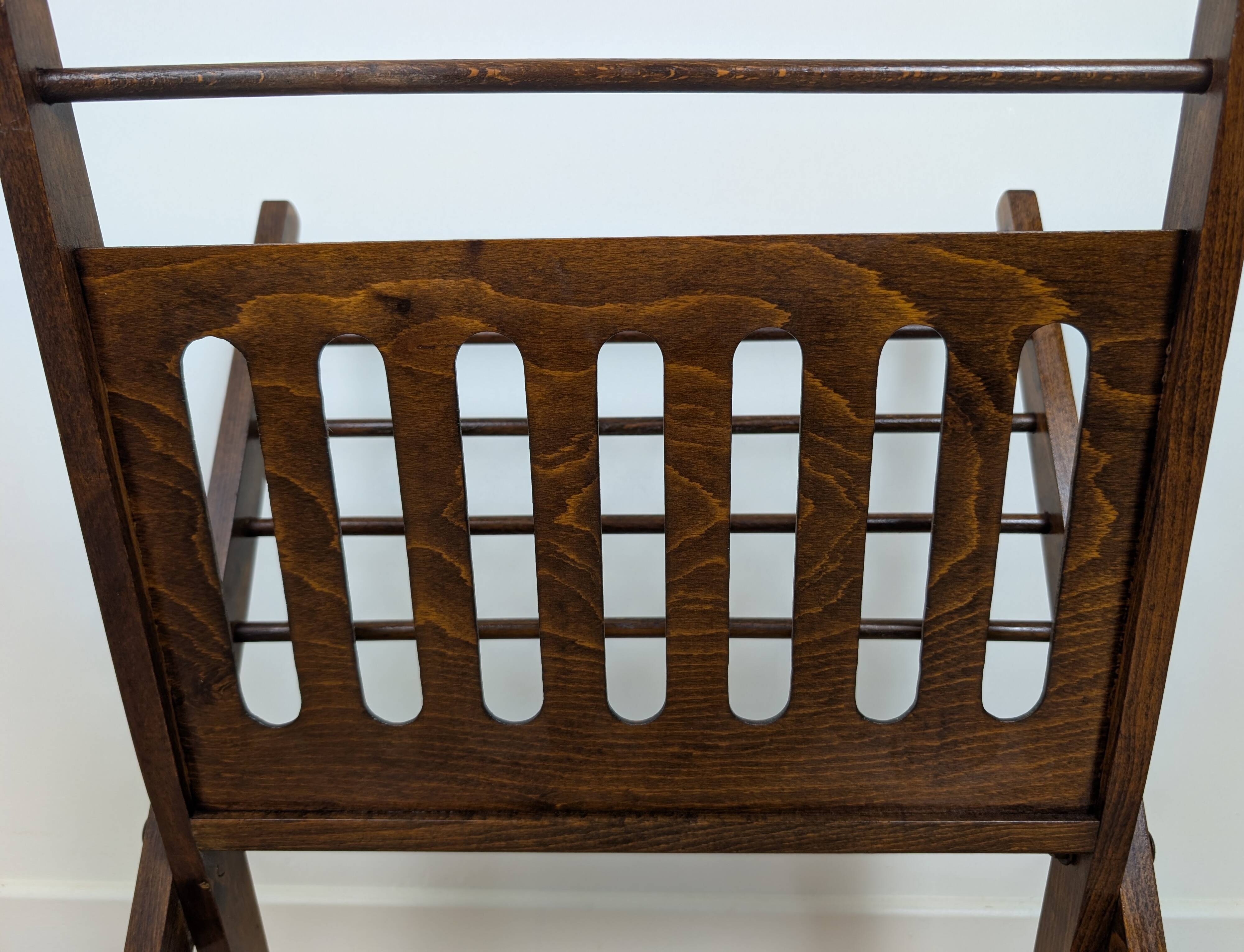 Braakman magazine rack
