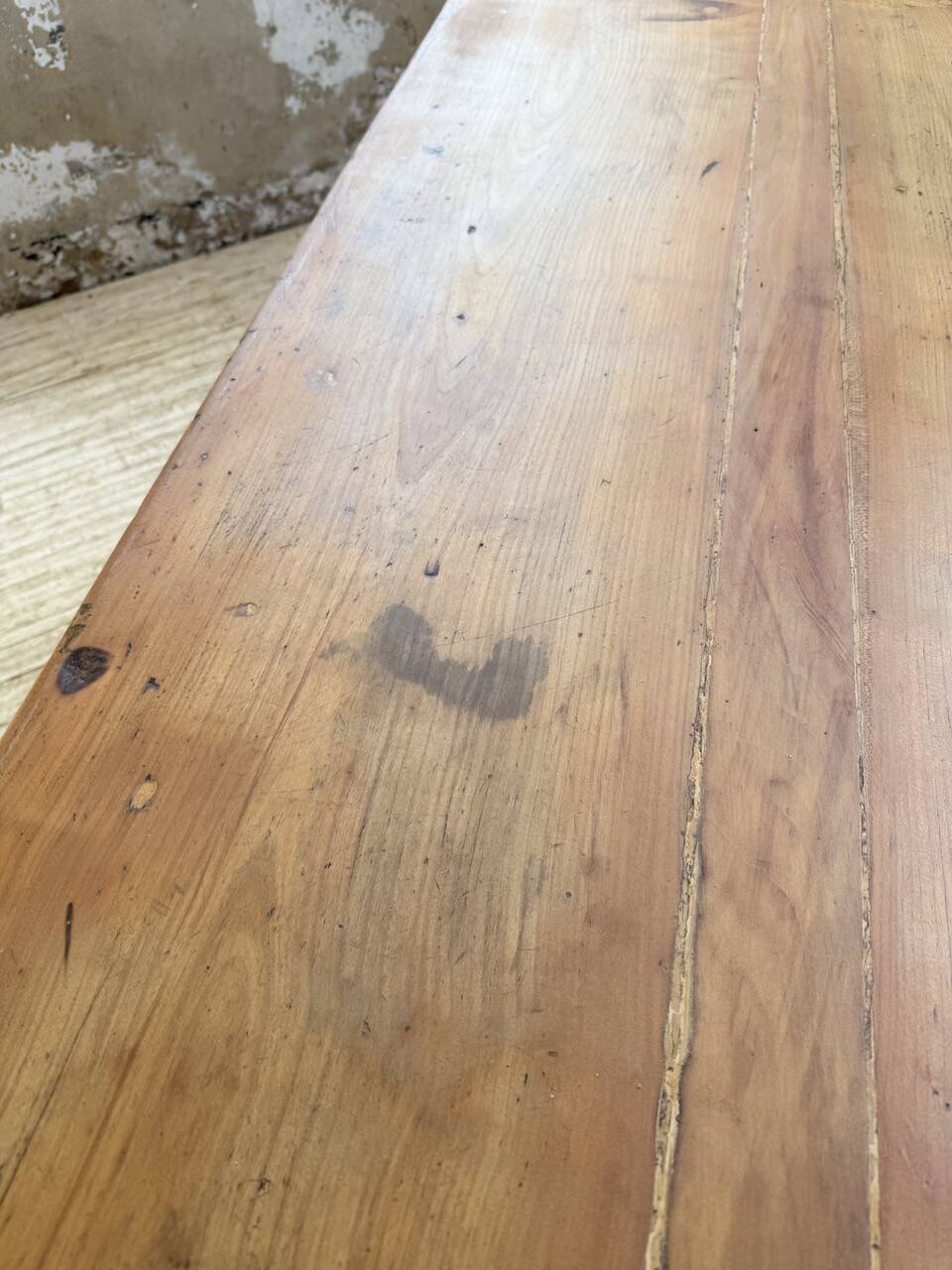 Cherry farmhouse table 1m8