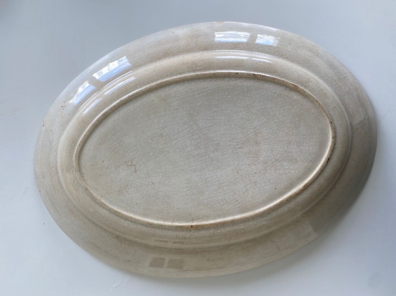 Oval flat in iron earth