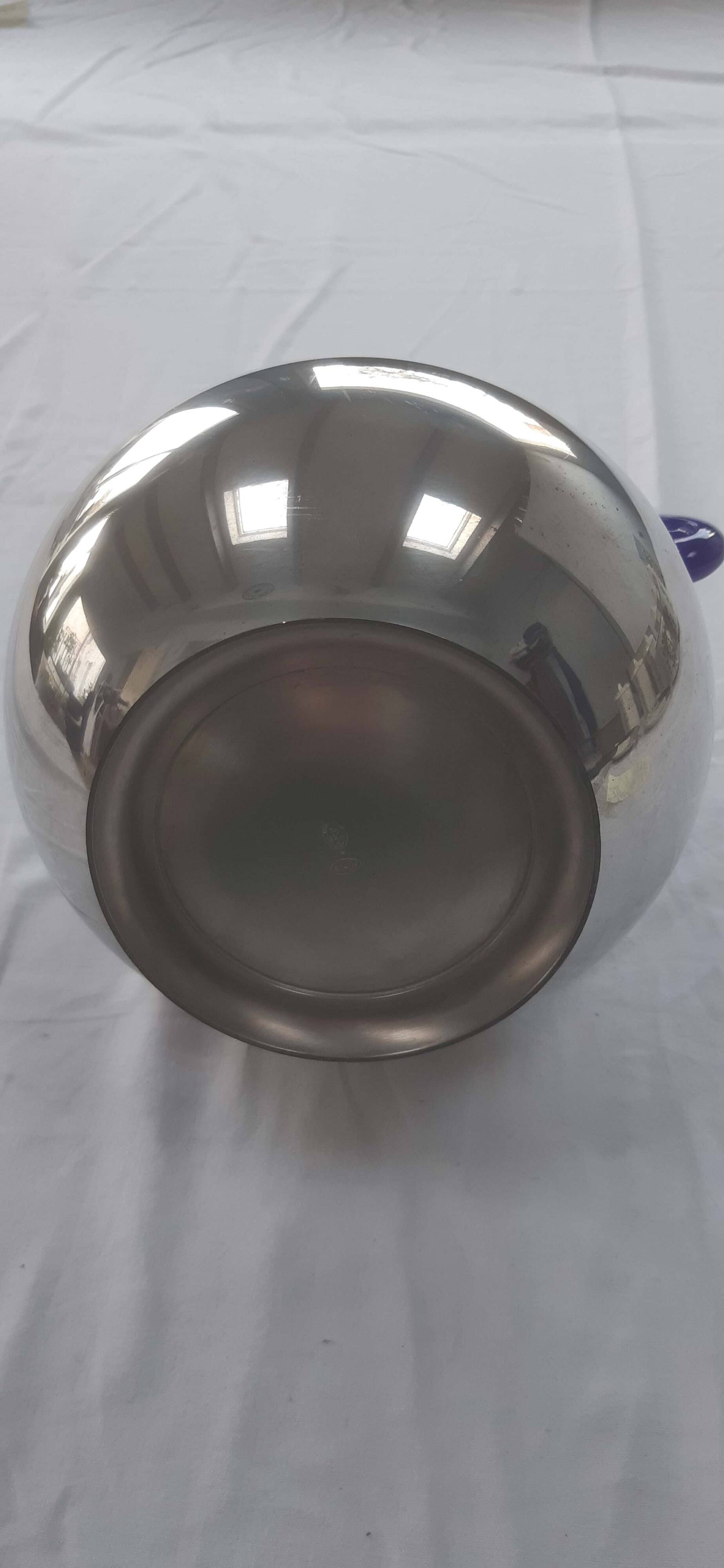 Anjou Malta pewter vase