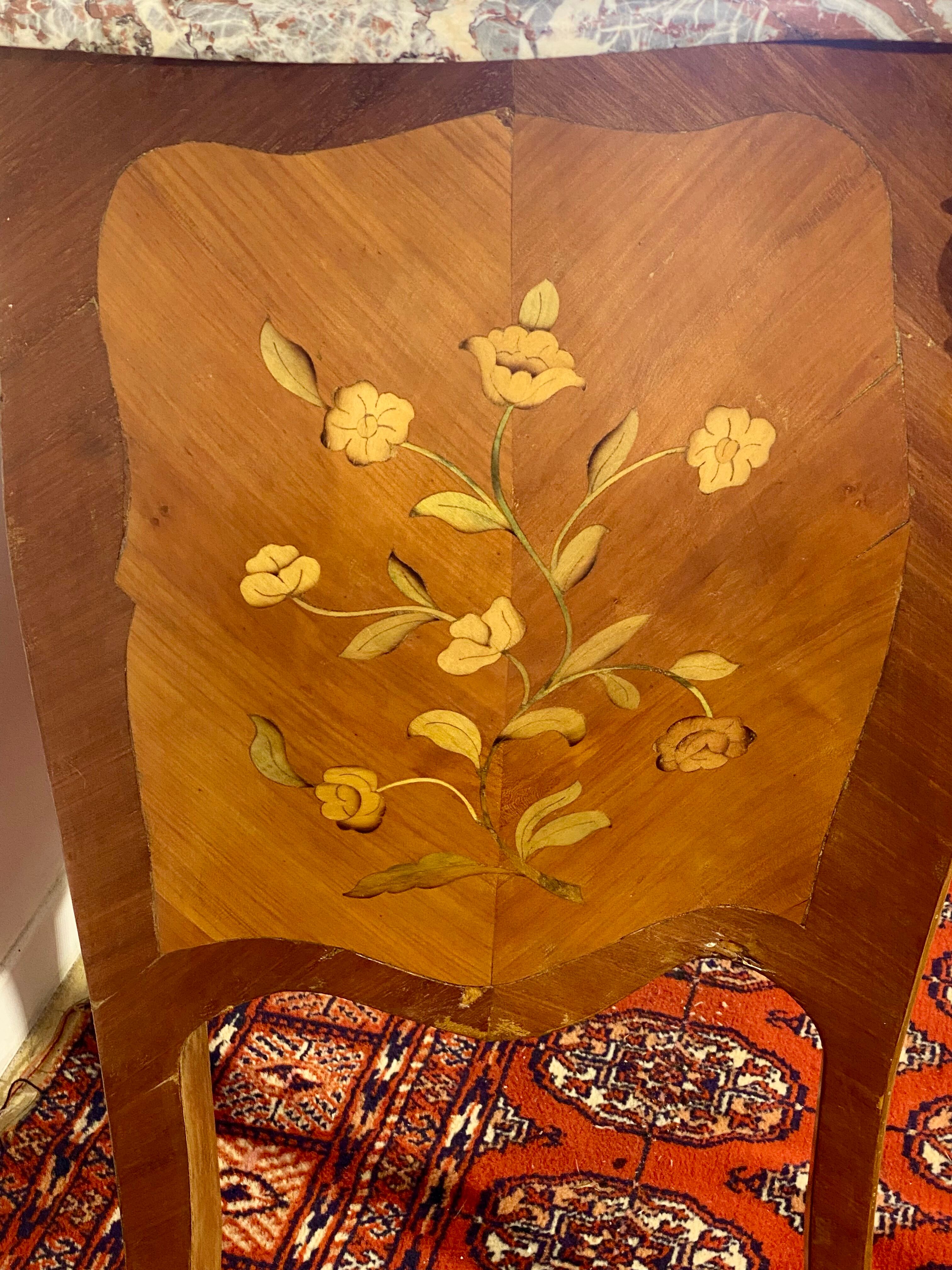 Chest of drawers Frying pan with floral decoration Louis XV style