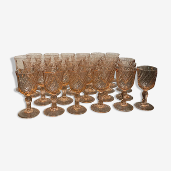 Lot de 29 verres Arcoroc modèle Rosaline