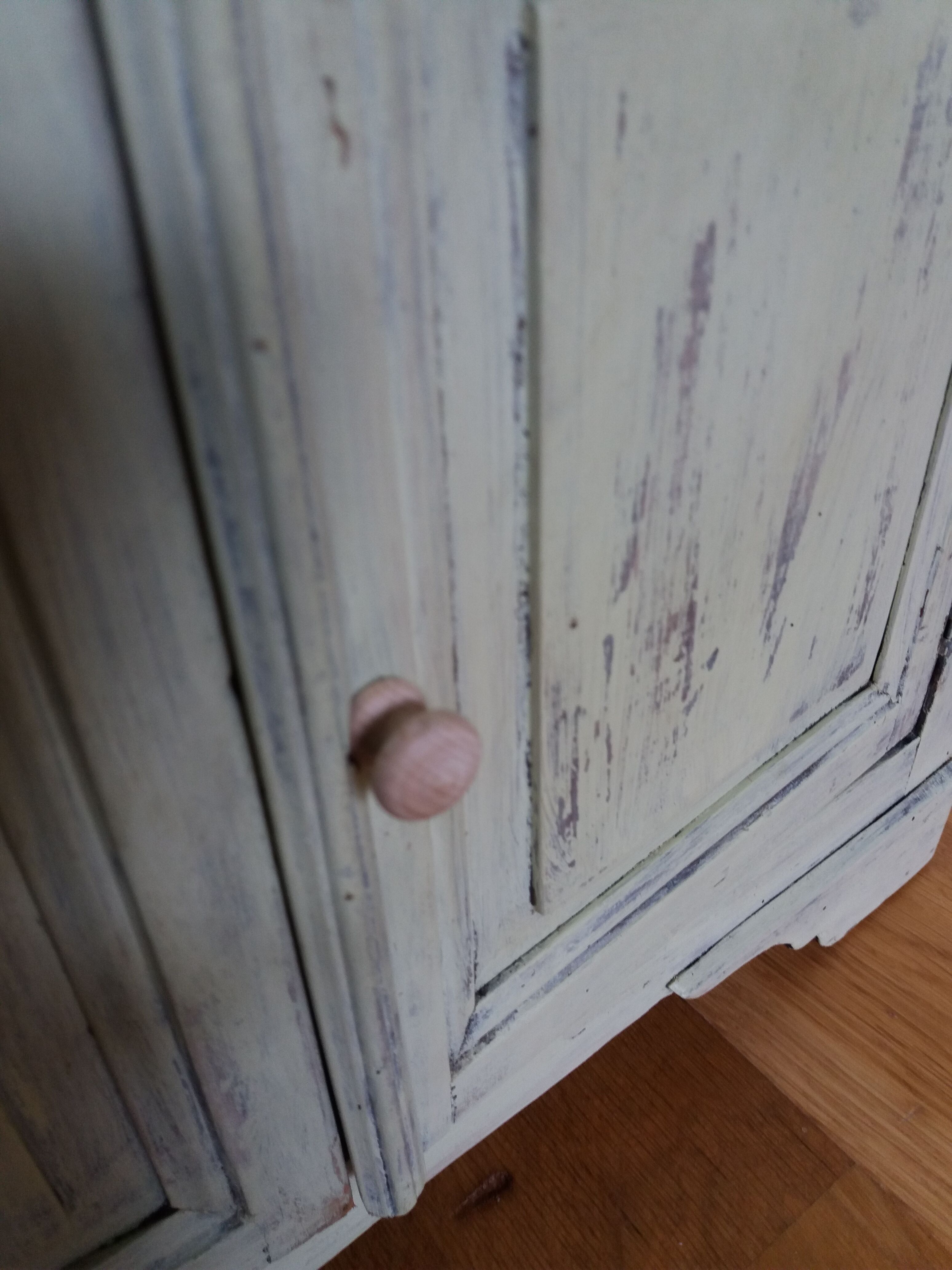 Children's buffet kitchen cabinet