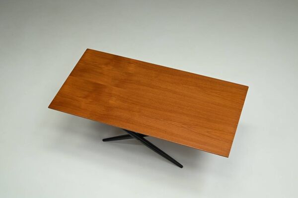 Table basse « Domino » d'Ilmari Tapiovaara pour Asko, Finlande des années 1950.