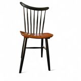 Set of 2 spindle back dining chairs, curved seating, teak wood seat, 1960s, Pastoe Holland, 1970s