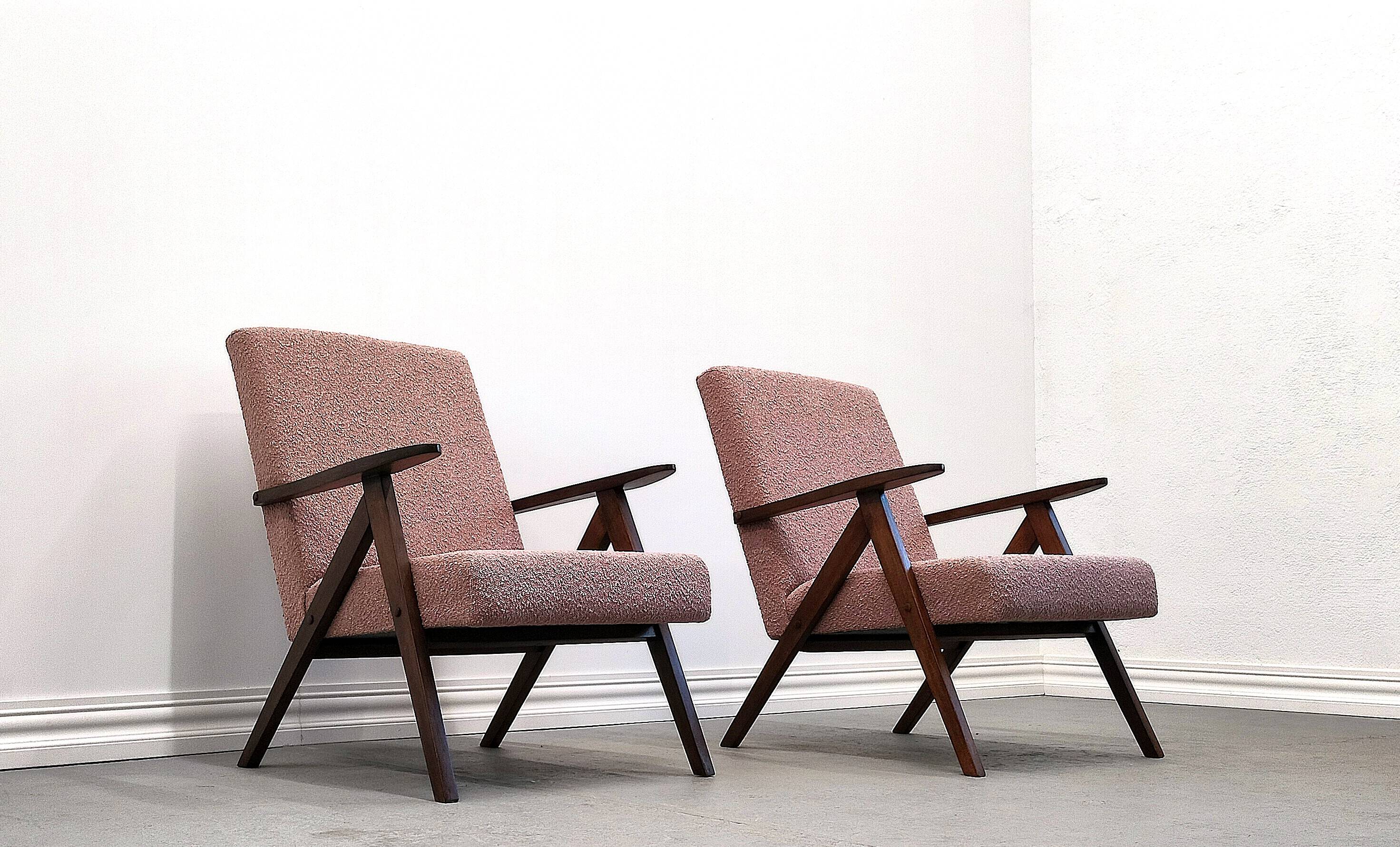 Mid Century Easy Chair Model B - 310 Var in Pink Boucle