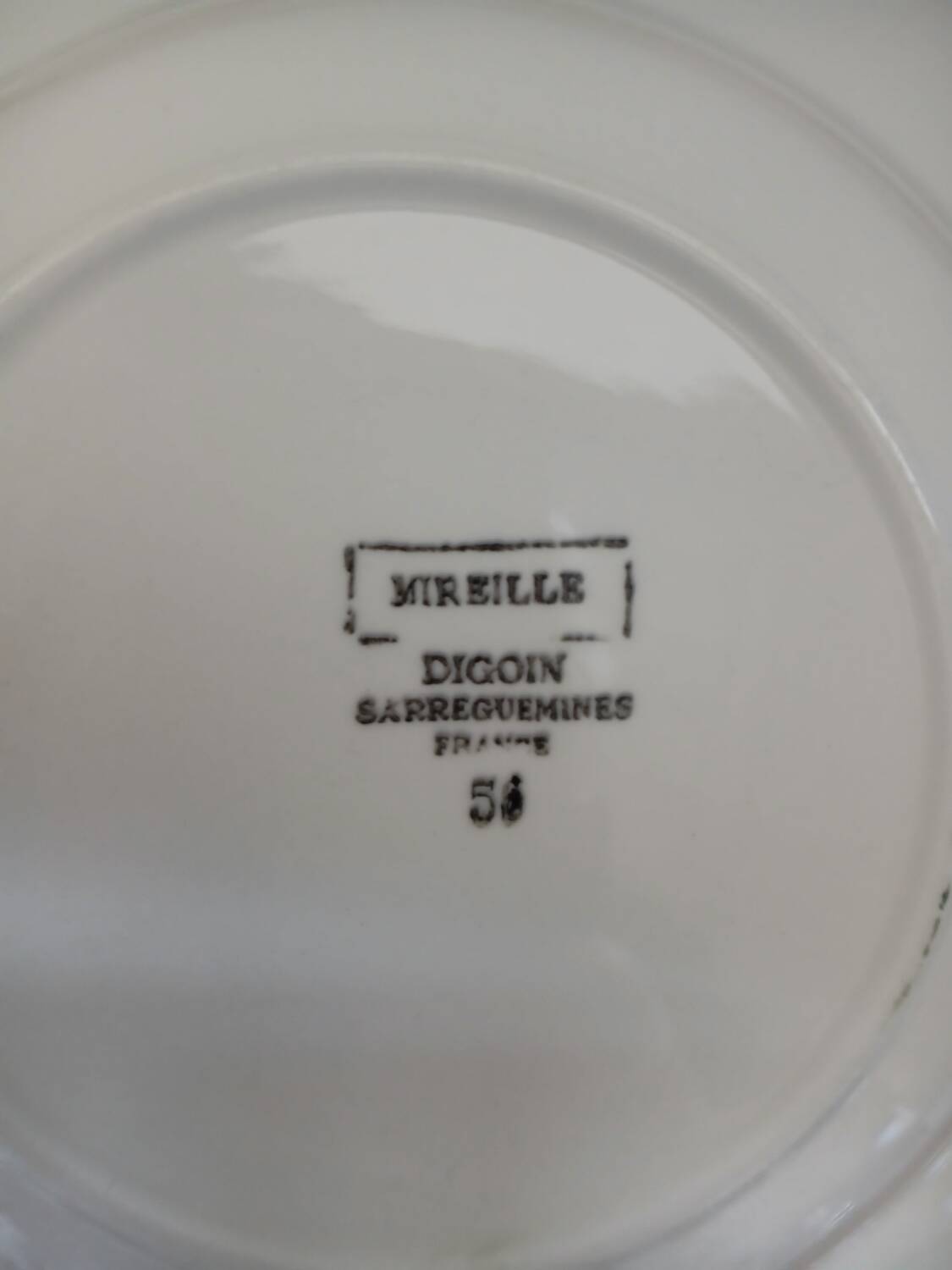 4 Digoin and Sarreguemines soup plates
