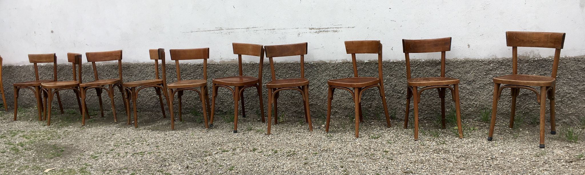 Series of 10 vintage bentwood curved wood bistro chairs