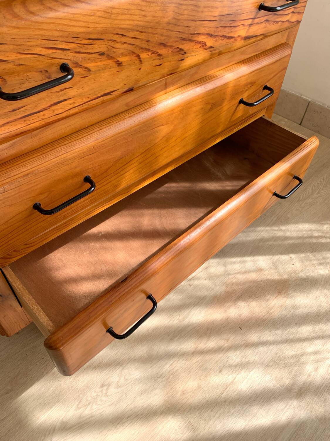 Vintage chest of drawers with compass feet