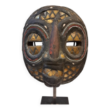 Ghana mask on base