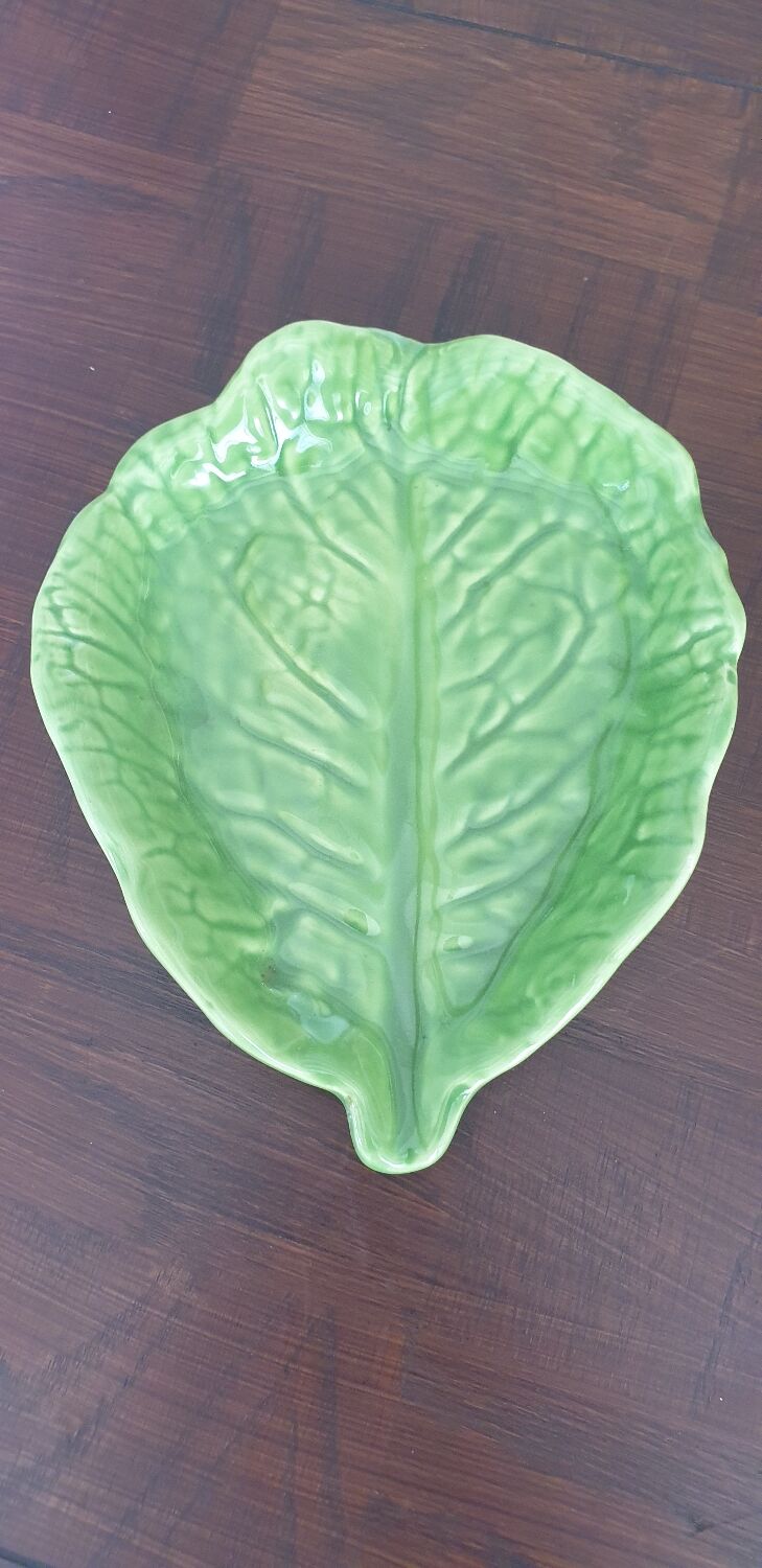 Cabbage leaf cup