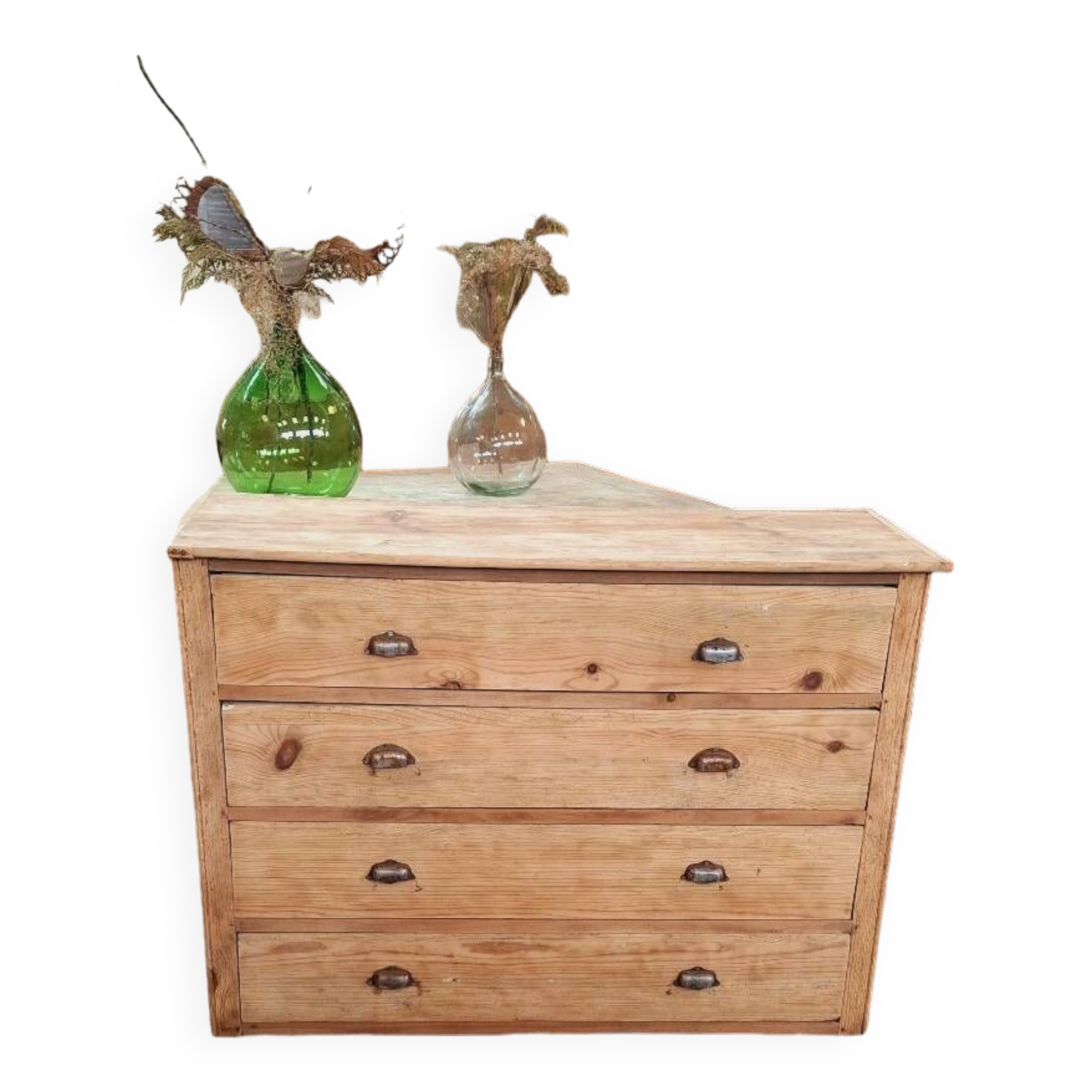 Trade furniture with drawers