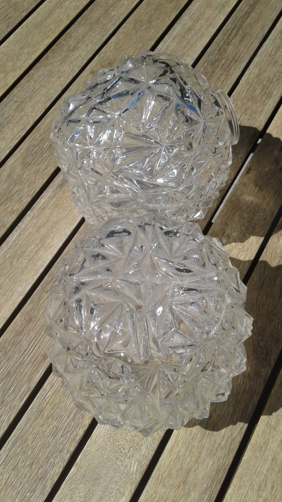 Globes for suspension