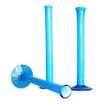 Vases vintage en verre soufflé à la main en forme d'orchidée en bleu azur par Artur Percy pour Gullaskruf, années 1970, ensemble de 3.
