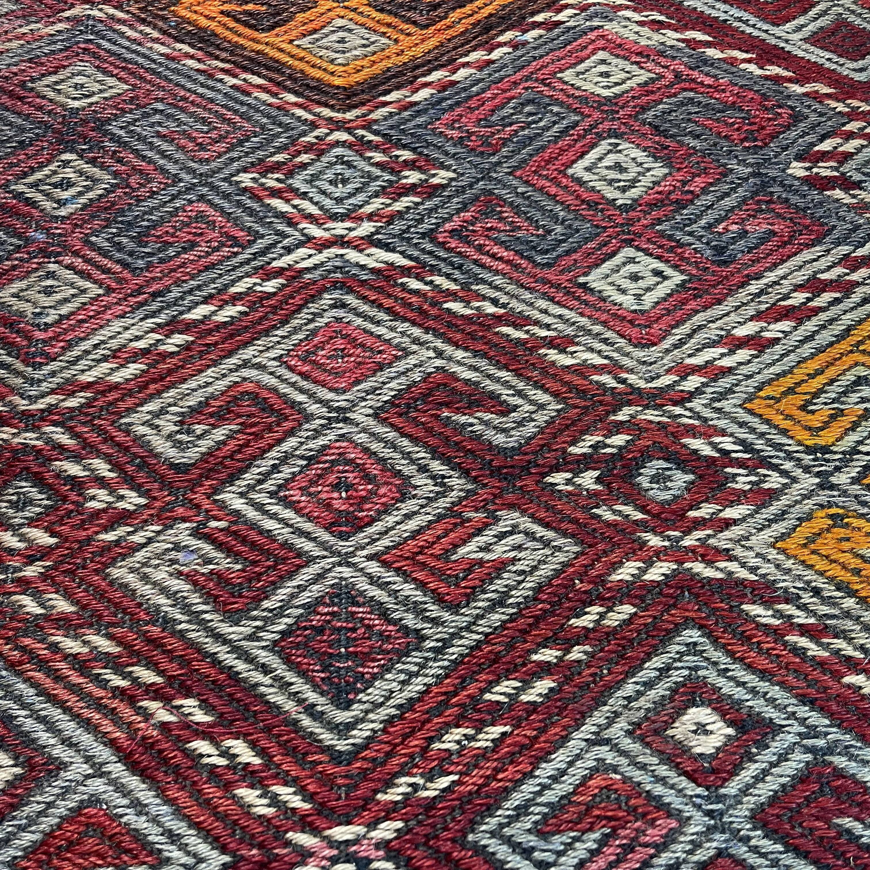 Vintage turkish kilim rug 103 x 43 cm