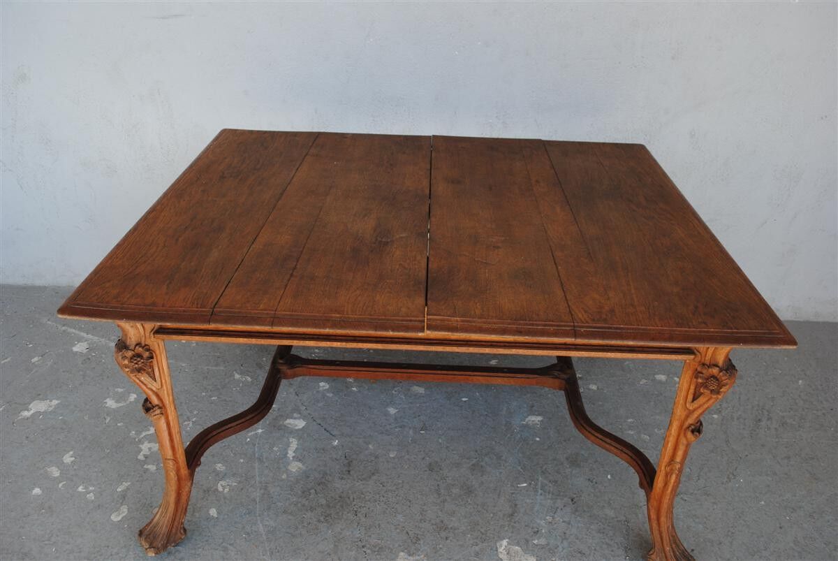 Art nouveau 1900 oak coffee table