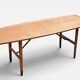 Table basse Anton Kildeberg (attribuée), noyer et laiton, Danemark années 1950-60.