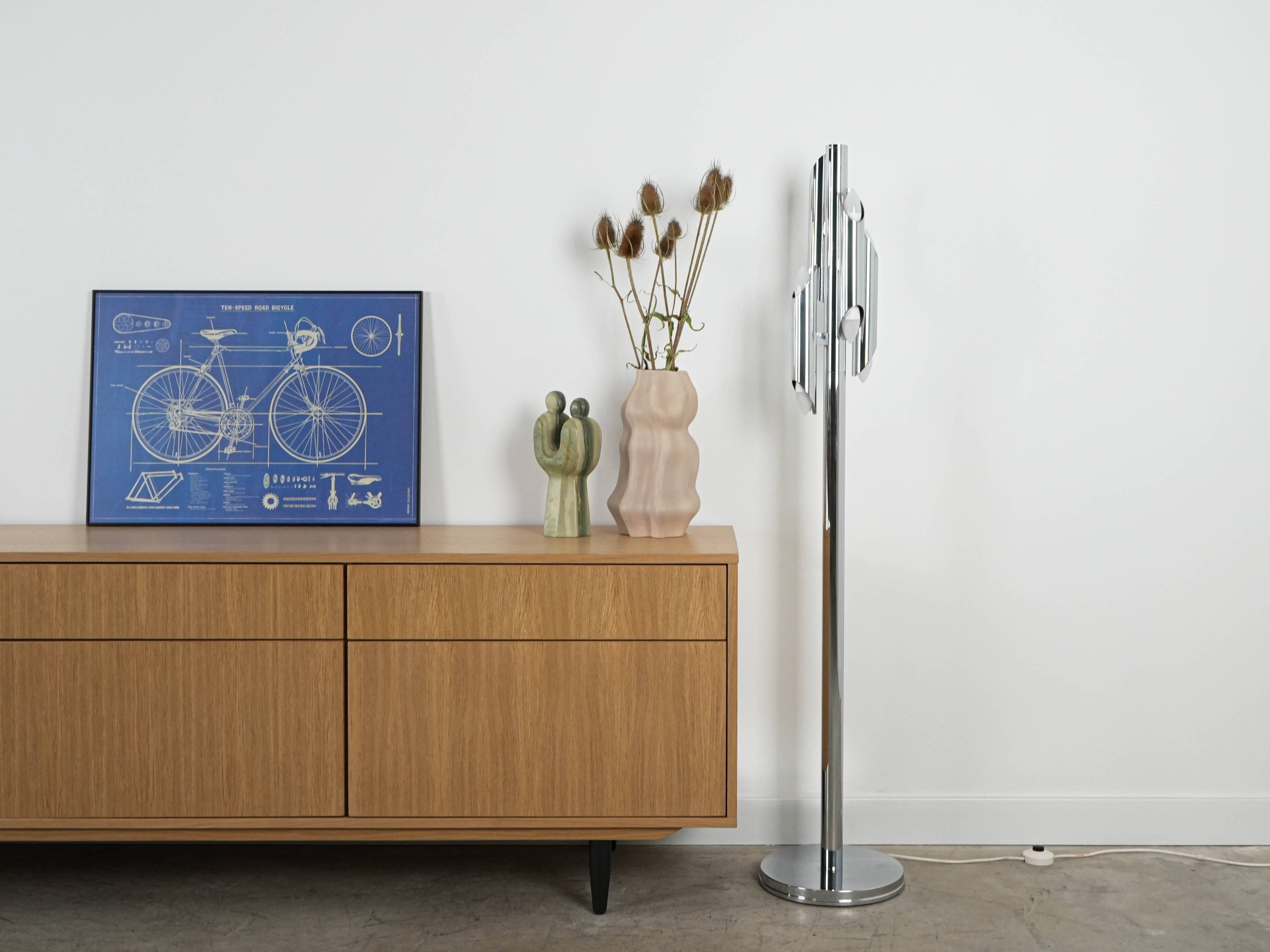 Metal floor lamp, Space Age, manufactured in Italy