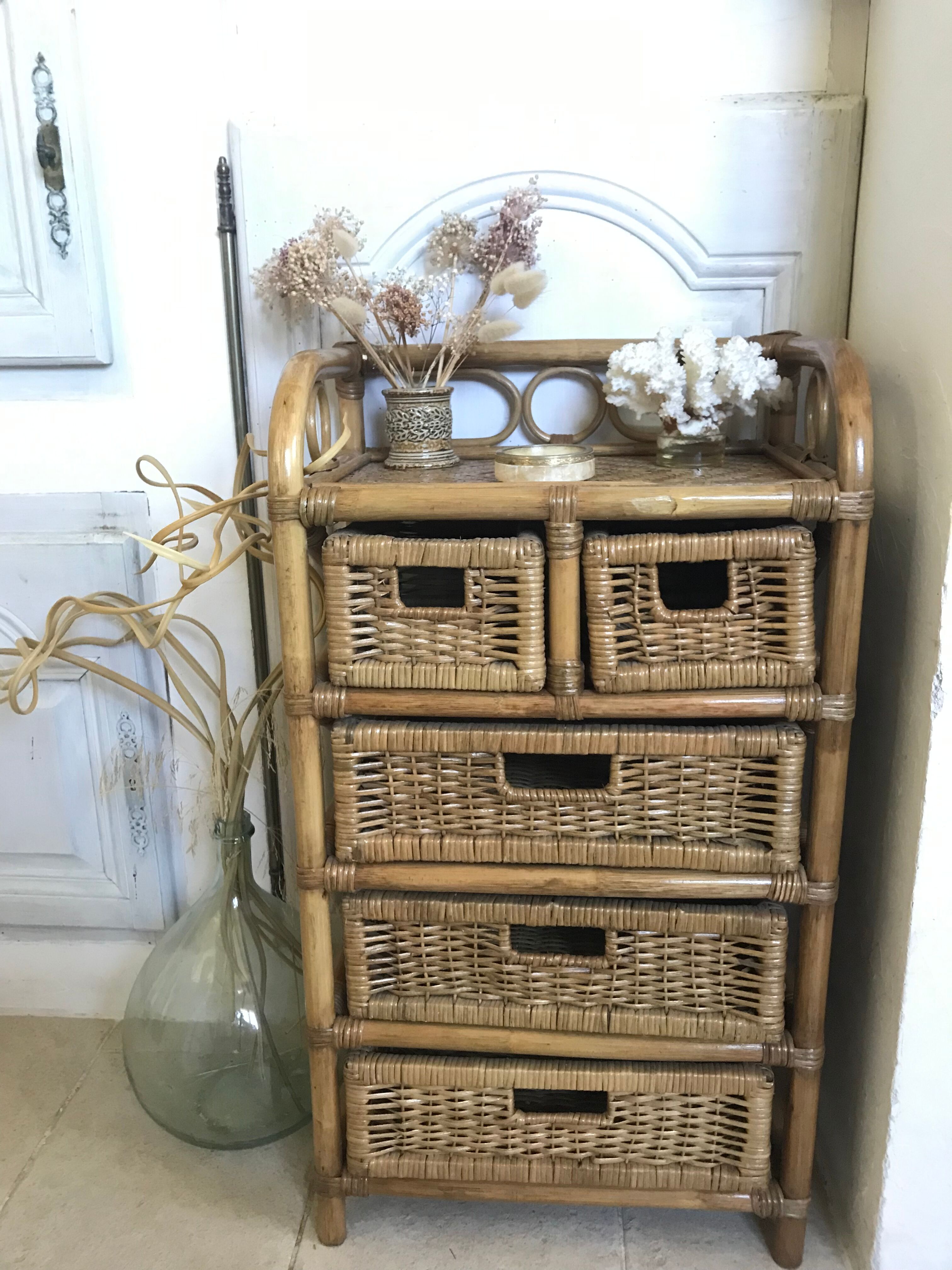 Vintage rattan clother