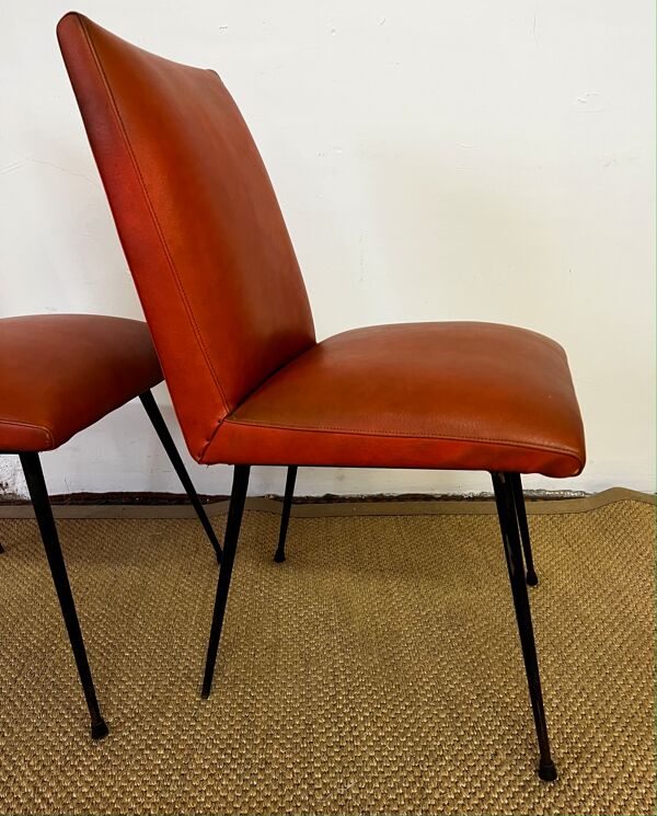 Paire de chaises en skaï orange