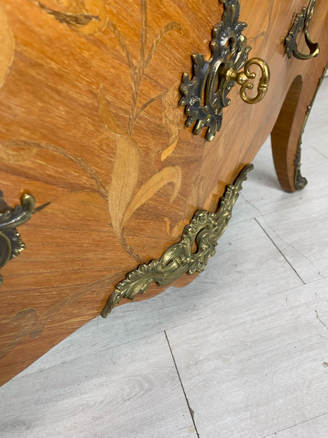 Louis XV commode