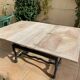 Table à système de un à trois plateaux vers 1950