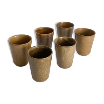 Suite of 6 sandstone glasses