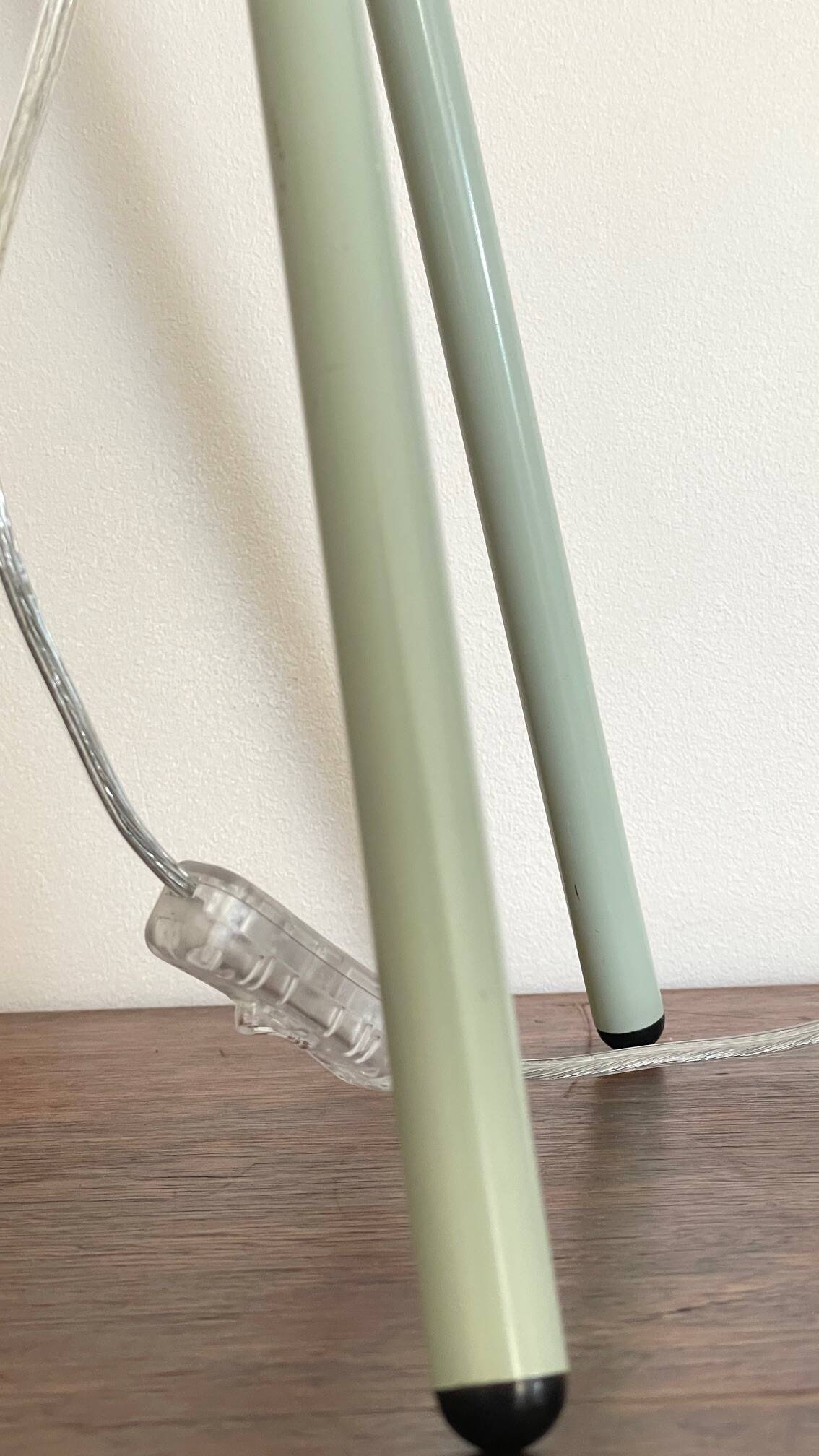 90s Green Metal Tripod Lamp