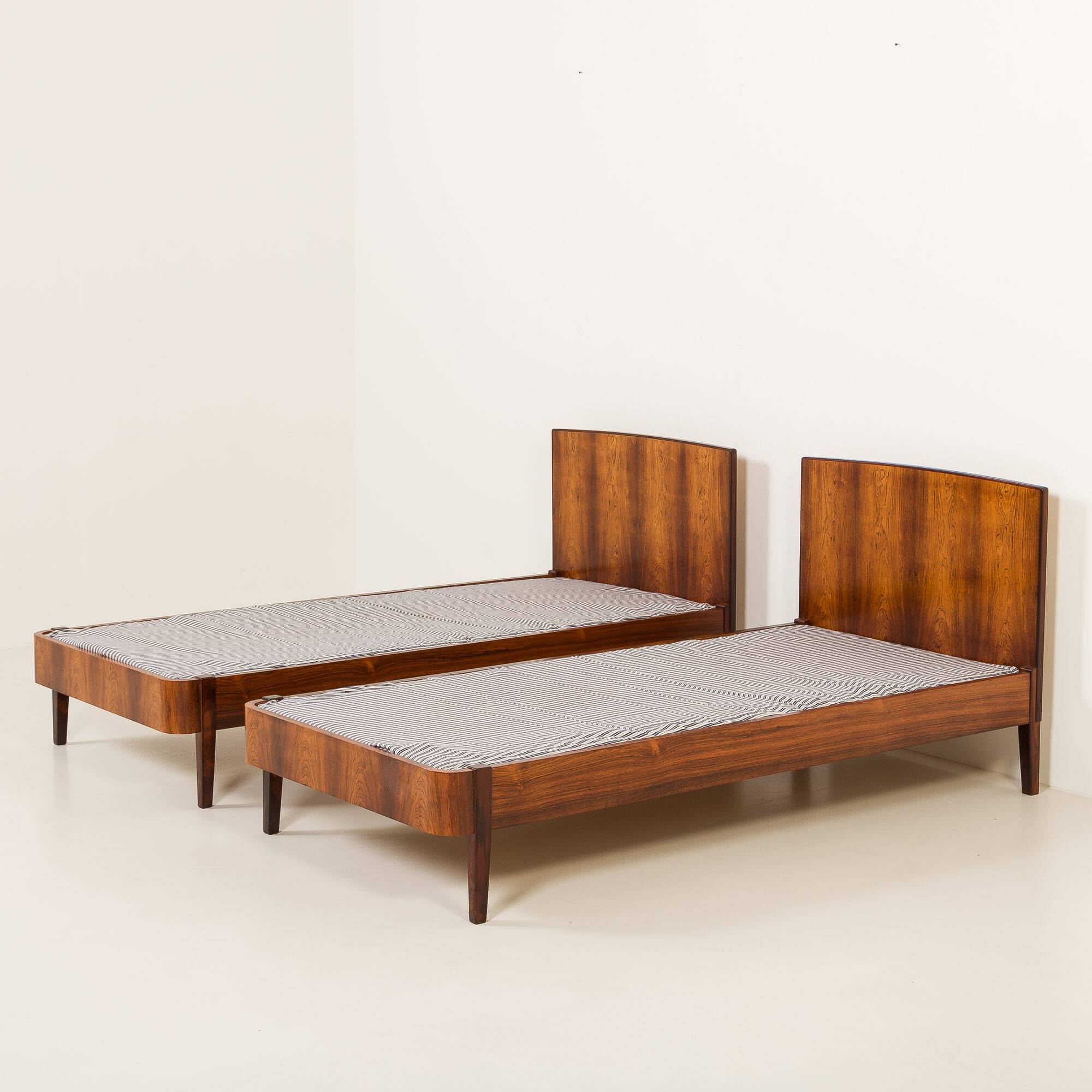 Danish rosewood bed frames, set of 2, 1960s