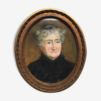 Painting portrait of a woman