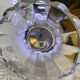 Duo de grands bougeoirs en cristal vintage