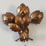 Design wall lamp in gold metal