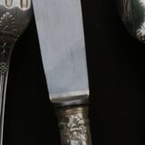 Empire style housewife in silver metal