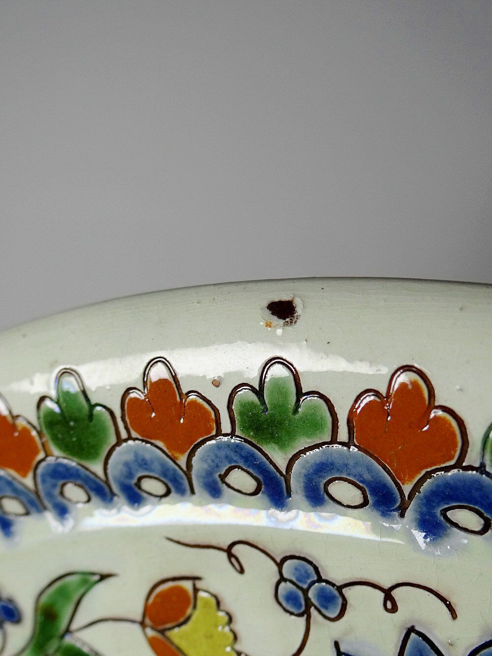 Thun enamel plate signed Schoch-Läderach, antique, Swiss, handcrafted and rare.