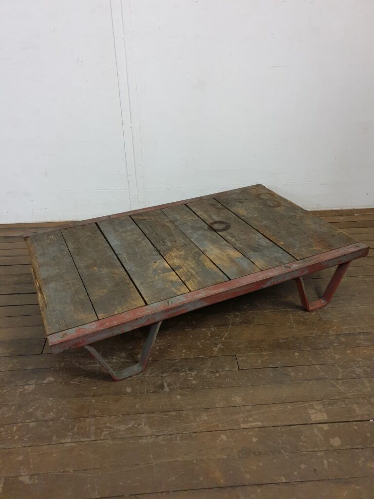 Palette d'usine industrielle