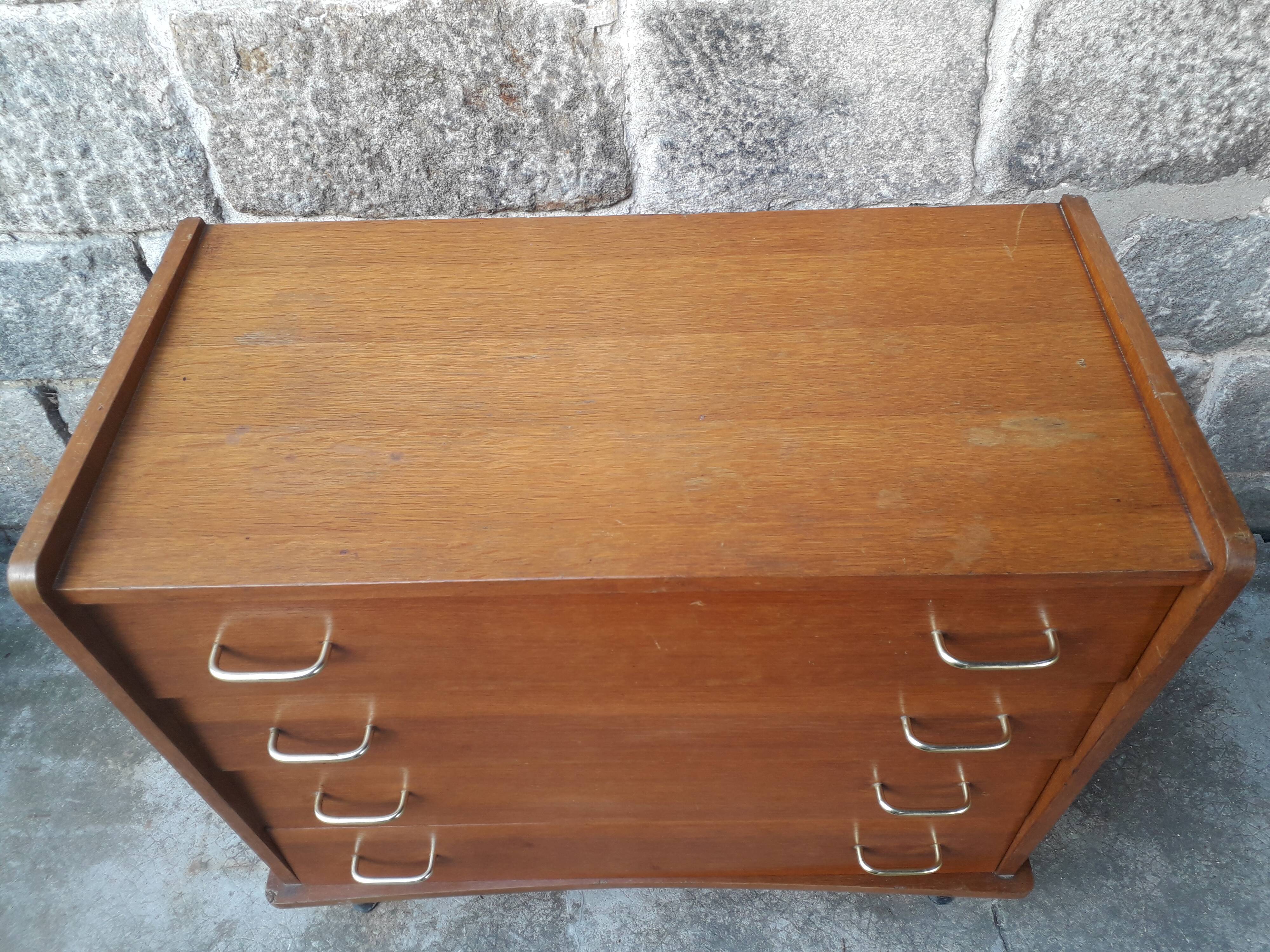 Commode vintage