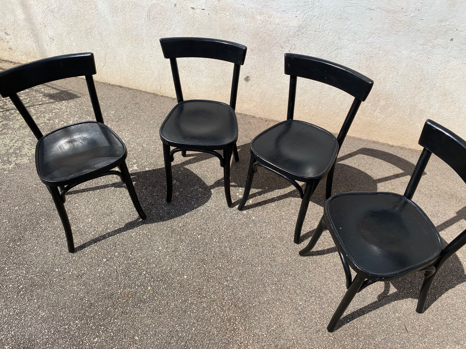 Set de 4 chaises bistrot noires