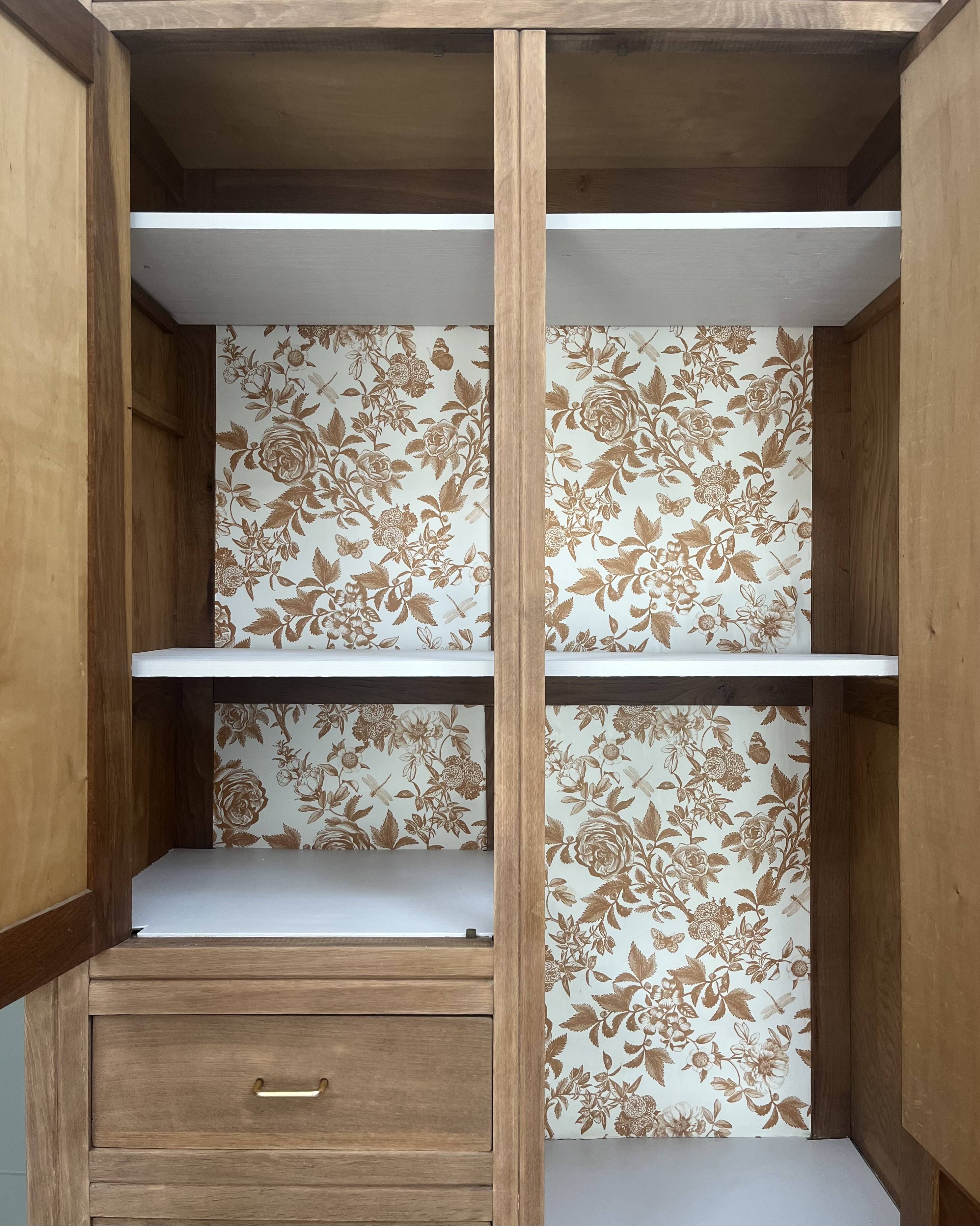 Wardrobe with two doors and mirror (renovated)